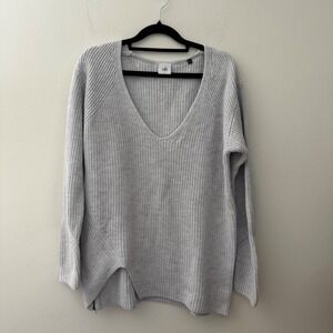 Cabi Sweater Womens Small Gray Ribbed Knit‎ V Neck Long Sleeve Zipper Detail